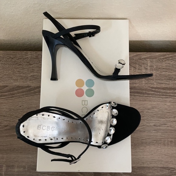 BCBGirls satin sandals - Picture 2 of 5